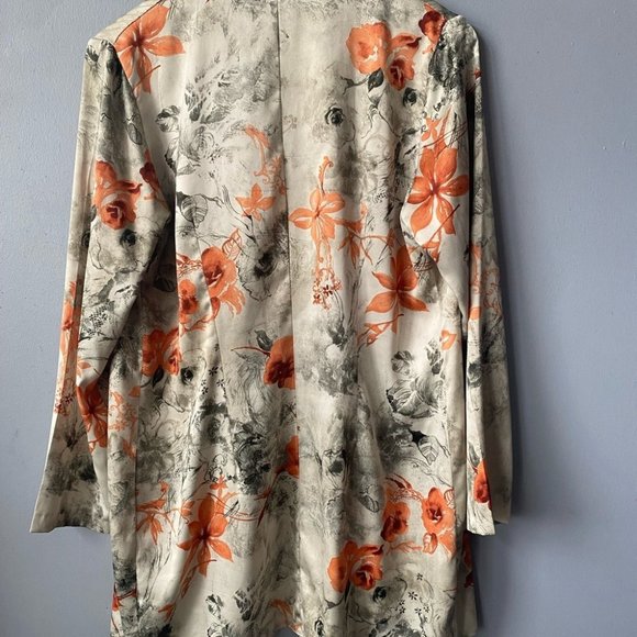 Floral GreenXOrange Blouse🍊🌿 - Picture 6 of 6